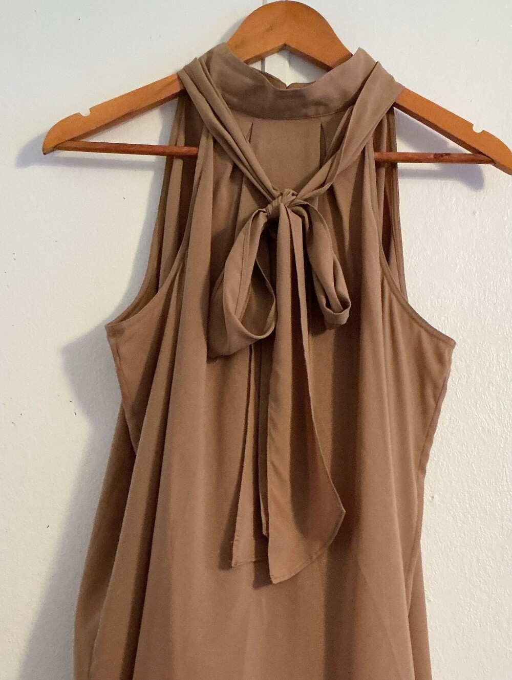 Calvin Klein Taupe Sleeveless Tie-Neck Blouse,